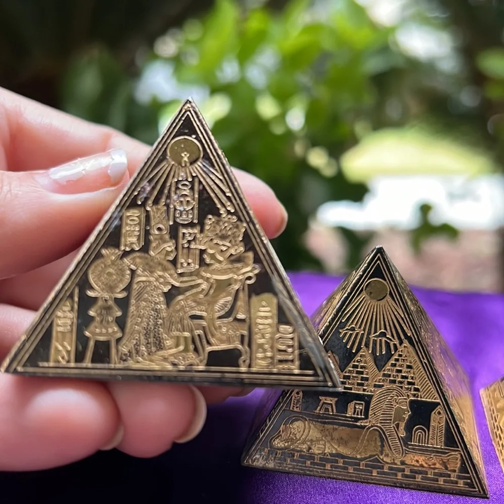COPY - Vintage 3 Small Egyptian Etched Brass Pyramids_15